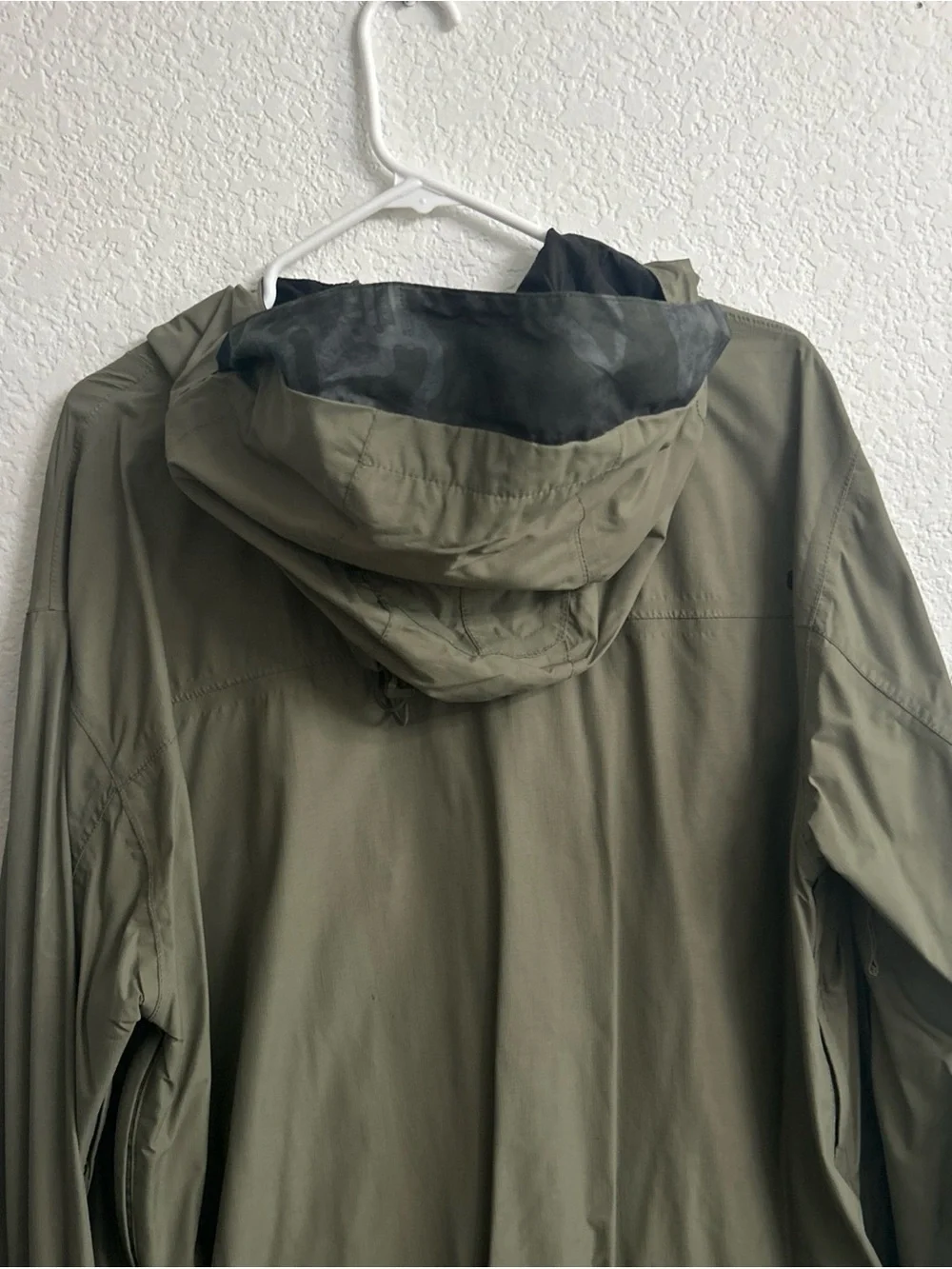 Quiksilver Olive Green Hooded Ski Jacket with Camo Hem